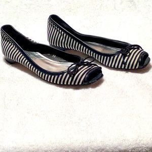 Peggy Daven striped peep toe flats